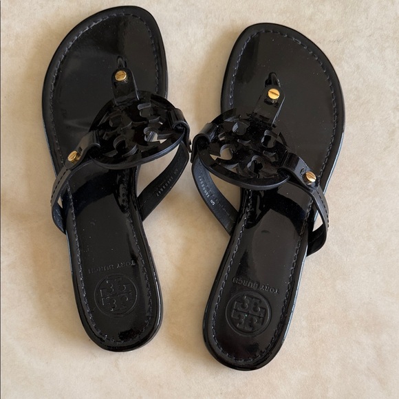 Tory Burch Black Patent Leather Sandals - Picture 1 of 4